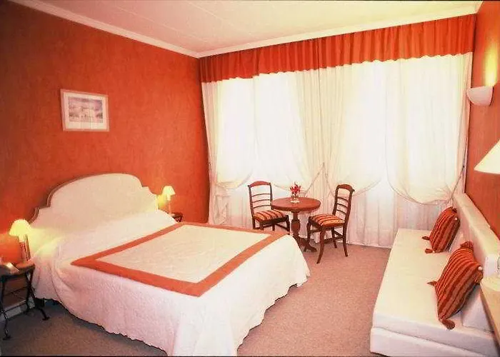 Globe Et Cecil Hotel 4*