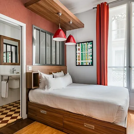 Hotel Globe Et Cecil 4*