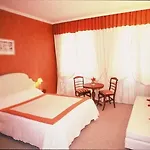 Globe Et Cecil Hotel 4*